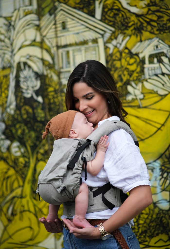 9127f19d21324407b8846e3c0331fbd1-699x1024