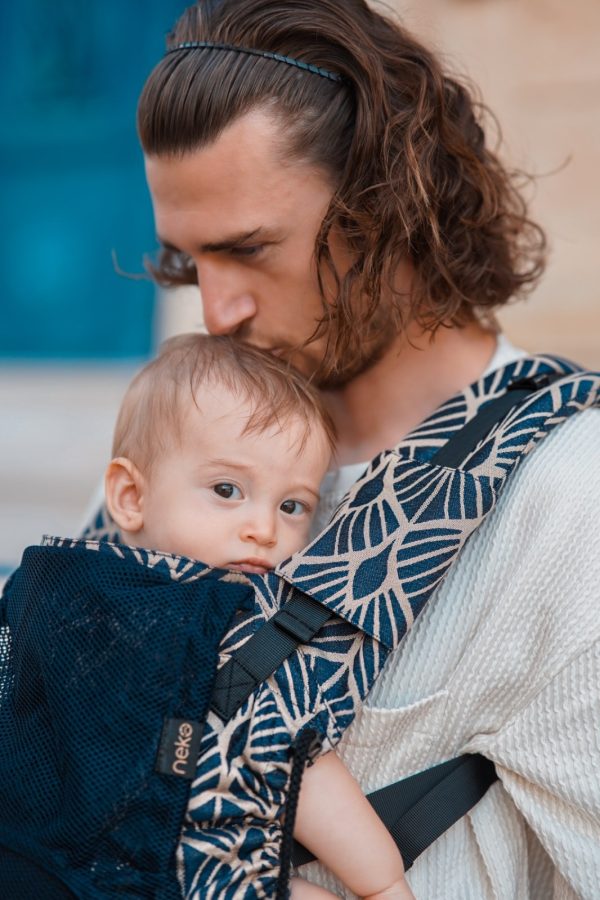 d198b30f104c4e9ca21927a19c4b644a-600x900